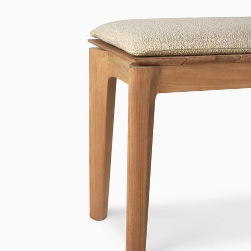 10383 Bokoutdoorbench137 teak Naturalfabric det1 cut HQ