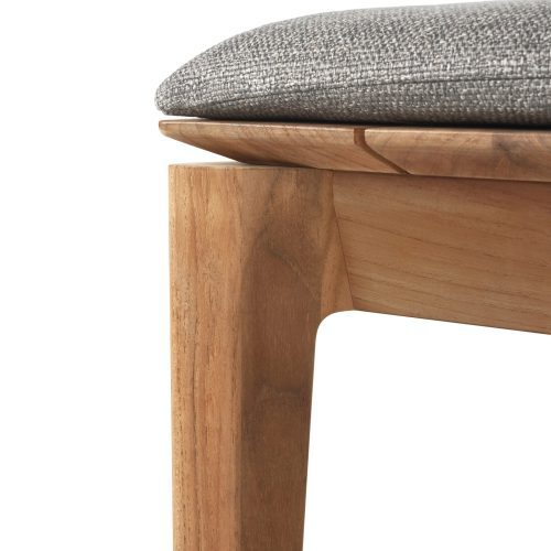 10387 Bokoutdoorbench137 teak Mochafabric det2 1w HQ