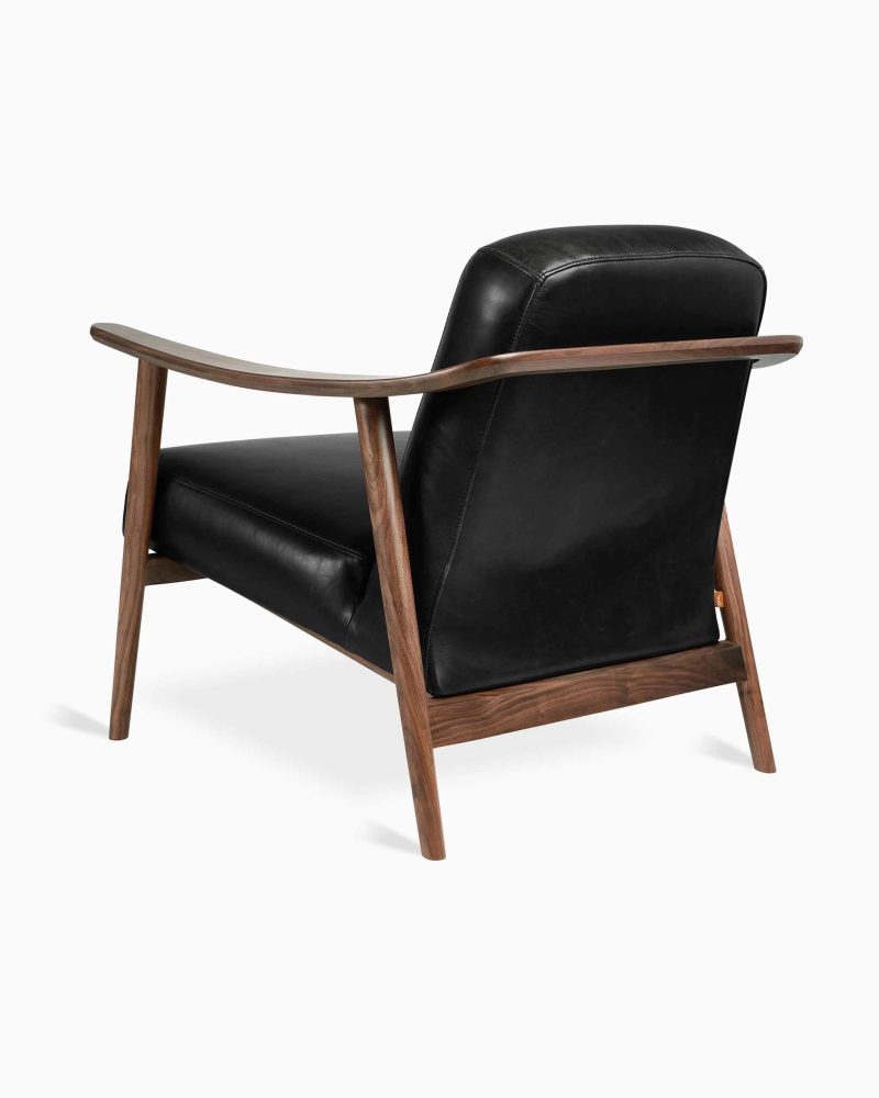 Baltic Chair Saddle Black Leather Walnut P04